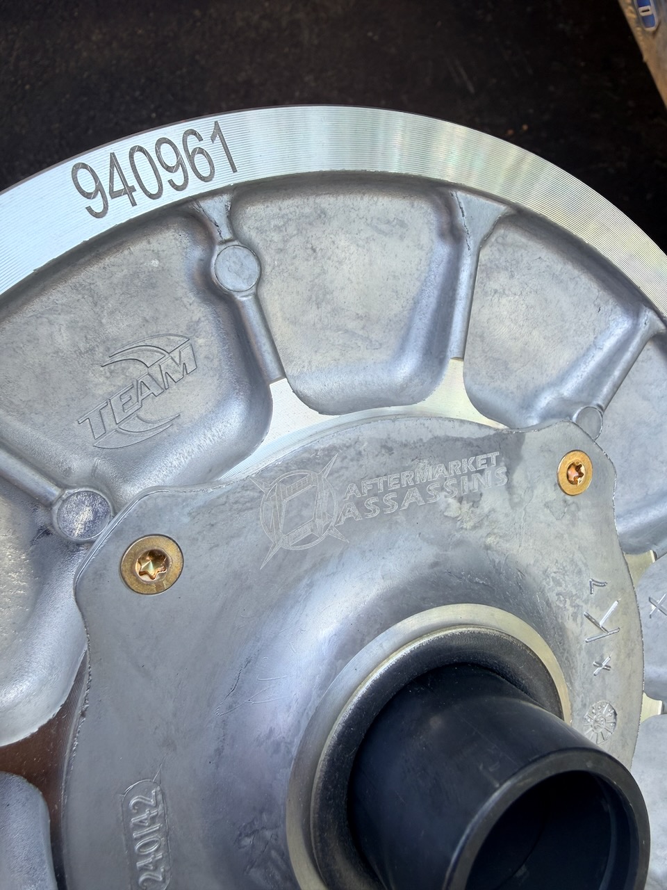 Close-up of the Aftermarket Assassins floating driven-clutch mount